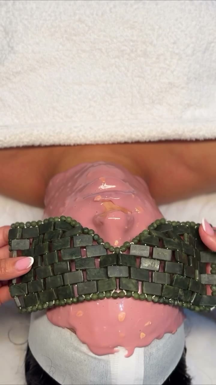 Hydrating facial treatment mask, BellasGlow Beauty London